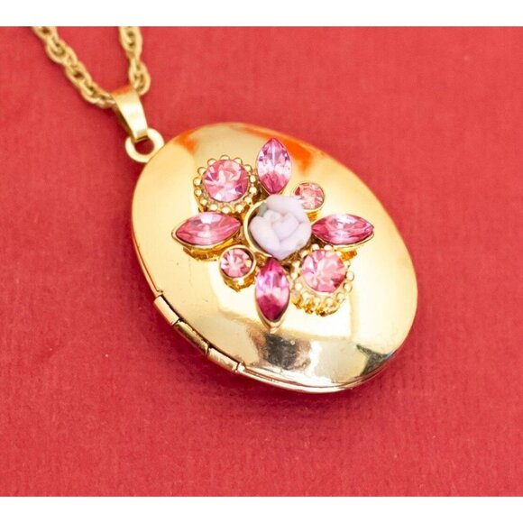 24 inch, Vintage Oval Pink Rhinestones Floral Locket Necklace - F37 - Picture 1 of 3